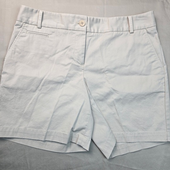 Talbots Petites Khaki Chino Shorts Beige Cotton Stretch Size 8P - Picture 2 of 9